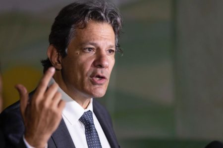 Imagem colorida mostra o ex-ministro Fernando Haddad (PT) - Metrópoles