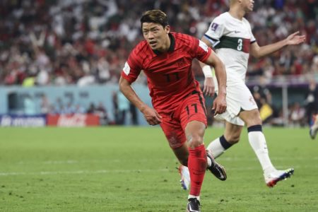 Hwang Hee-Chan marcou o gol da classificação da Coreia do Sul contra Portugal - Metrópoles