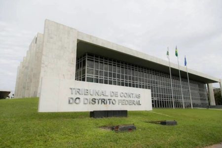 Fachada do Tribunal de Contas do Distrito Federal à margem do Eixo Monumental - Metrópoles