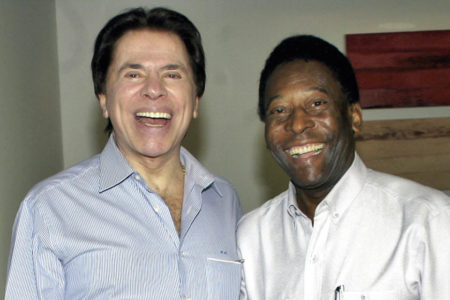 Silvio Santos e Pelé, em foto de 2004 - Metrópoles