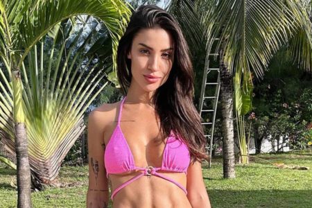 Bianca Andrade posa para fotos publicadas no Instagram - Metrópoles