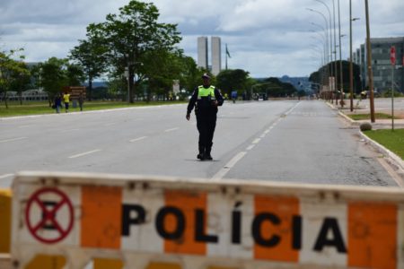 Policia militar isola a Esplanada dos Ministérios para evitar que grupos bolsonaristas protestem no Congresso Nacional - Metrópoles