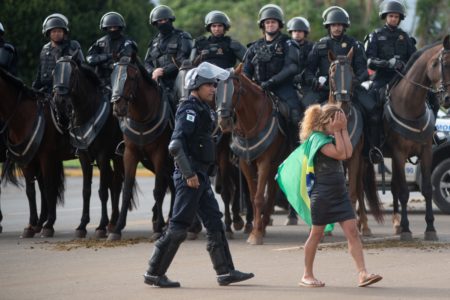 PM e Exército preparam desocupação de acampamento bolsonarista no DF