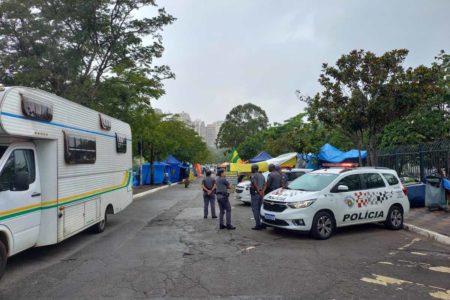 Acampamento bolsonarista em SP