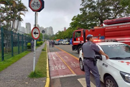 Eles devem deixar o local de forma pacífica, por volta das 12h, após conversa com representantes do Exército e da Polícia Militar de São Paulo