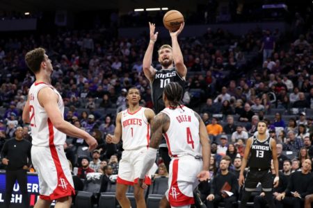 Sabonis foi o grande destaque da vitória do Sacramento Kings - Metrópoles