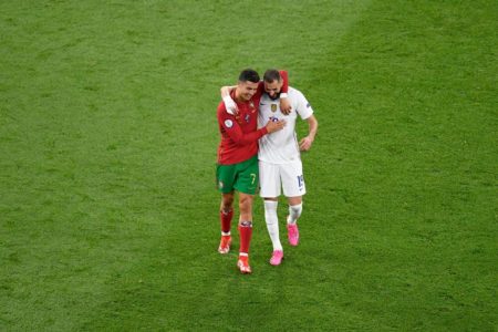 Karim Benzema e Cristiano Ronaldo na Eurocopa - Metrópoles