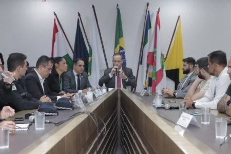 Representantes das forças de segurança do Distrito Federal se reuniram, nesta quinta-feira (19/1), com líderes das torcidas organizadas do Flamengo e do Palmeiras - Metrópoles