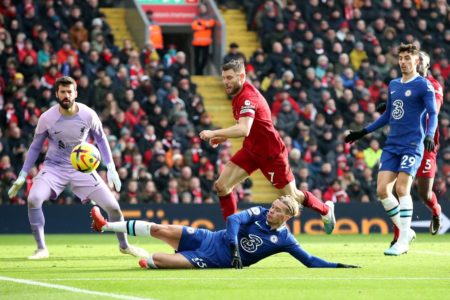 Liverpool e Chelsea em clássico