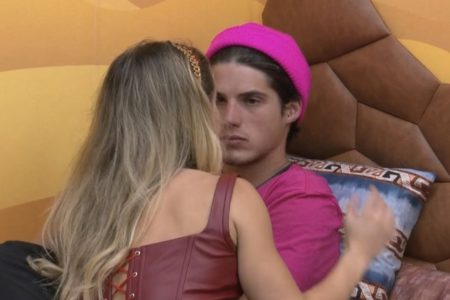 Gabriel e Bruna após discurso de Tadeu no BBB23