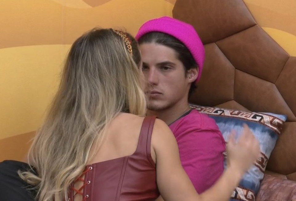 Gabriel e Bruna após discurso de Tadeu no BBB23