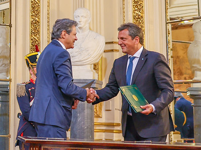 Os ministros da Fazenda do Brasil, Fernando Haddad, e da Argentina, Sergio Massa.