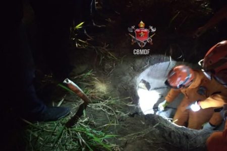 Bombeiros encontram corpos em cisterna