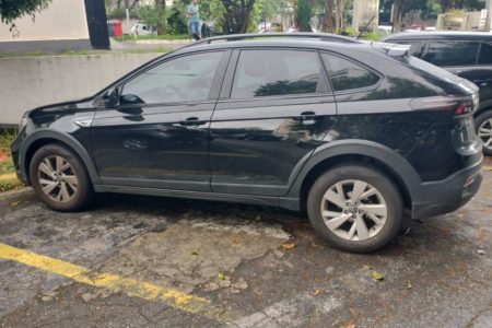 Carro alugado por aluna da USP com dinheiro desviado da formatura