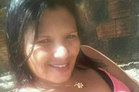 Foto colorida de uma mulher que foi morta a facadas em João Pessoa (PB) - Metrópoles