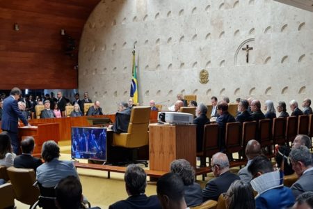 Sessão solene de Abertura do Ano Judiciário de 2023 no Supremo Tribunal Federal (STF). No detalhe, ministros e convidados aparecem em plenário ouvindo discurso- Metrópoles