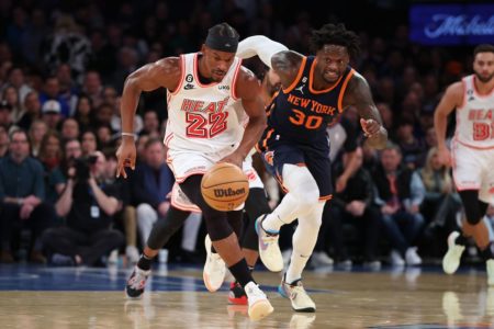 Jimmy Butler e Julius Randle