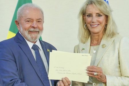 Apresentação de cartas credenciais da Embaixadora dos Estados Unidos da América no Brasil, Elizabeth Bagley