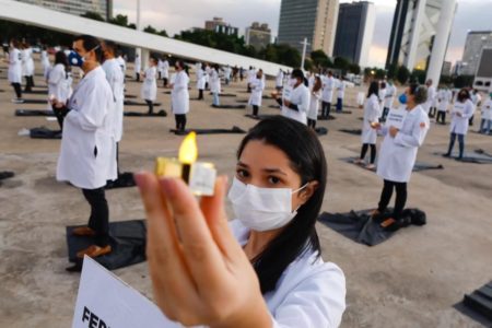 protesto piso salarial da enfermagem