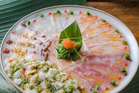 Carpaccio misto, prato do restaurante Badauê, em SP