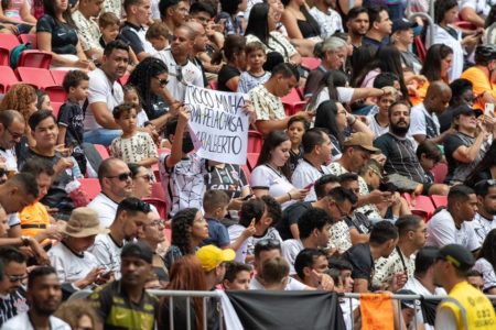 Torcida da partida deste domingo (12/2), entre Portuguesa e Corinthians, jogo que marca o reencontro do Timão com a torcida de Brasília. Os dois times se enfrentam na Arena BRB Mané Garrincha, às 16h, em jogo que o Metrópoles Sports traz para o Distrito Federal.