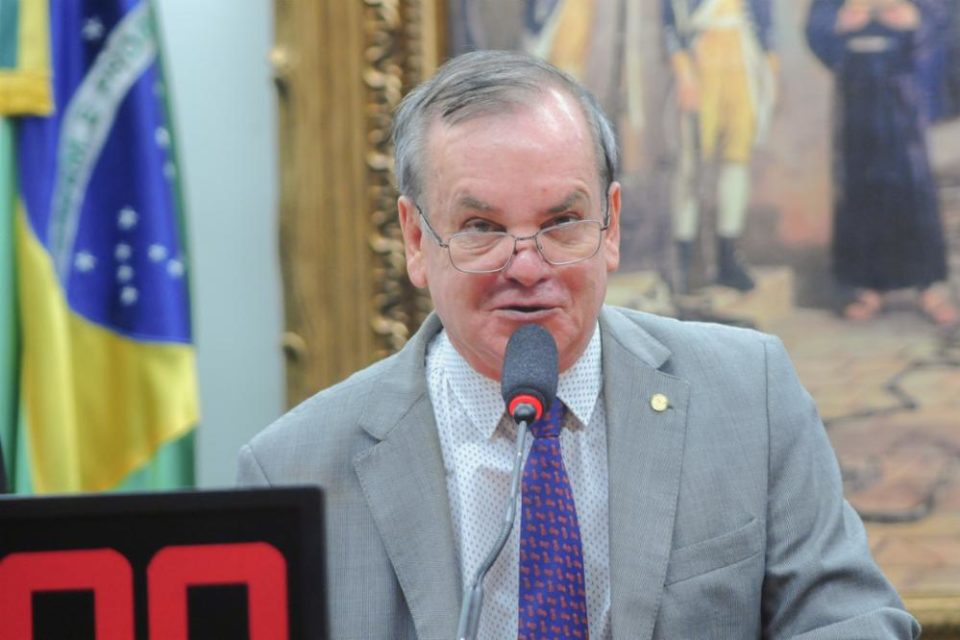 Deputado Rogério Mendonça, o Peninha