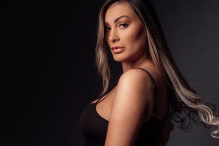 Foto colorida de Andressa Urach - Metrópoles