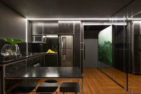 Foto de uma cozinha com hall de entrada