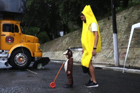 Desfile do bloco infantil Berço Elétrico, na Aclimação, zona sul de São Paulo, nesta manhã de domingo (19/2)