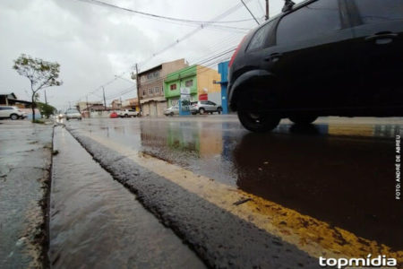 passageiro-vomita-carro-MS-metropoles