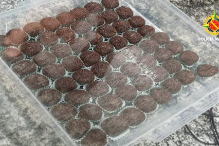 Jovens vão parar na delegacia por vender brigadeiro com maconha em festa