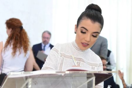 Foto colorida da deputada estadual de Minas Gerais Chiara Biondini - Metrópoles