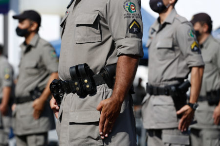 Governador de Goiás Ronaldo Caiado prestigia comemoração do aniversário de 163 anos da Polícia Militar do Estado de Goiás (PM-GO)