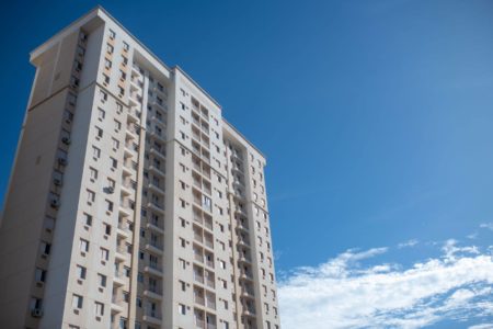 Residencial Itamaraty, em Taguatinga, prédio em que apartamento pegou fogo