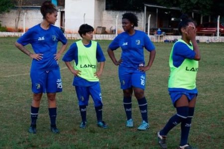 jogadoras-futebol-mg-metropoles