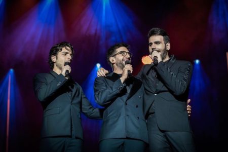 Foto colorida do trio italiano Il Volo - Metrópoles