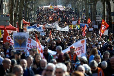 Protesto na França contra a reforma da previdência