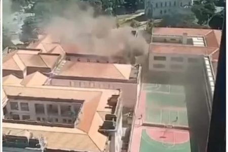 Incendio-no-IEMG-BH-metropoles