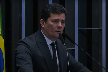 imagem colorida do senador Sergio Moro no Senado - Metrópoles