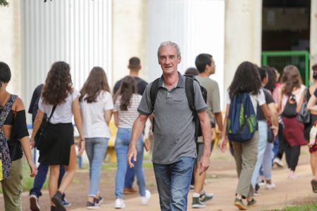 Universitário com mais de 40 anos - Metrópoles