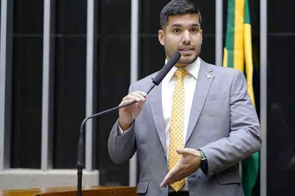 Deputado André Fernandes - Metrópoles