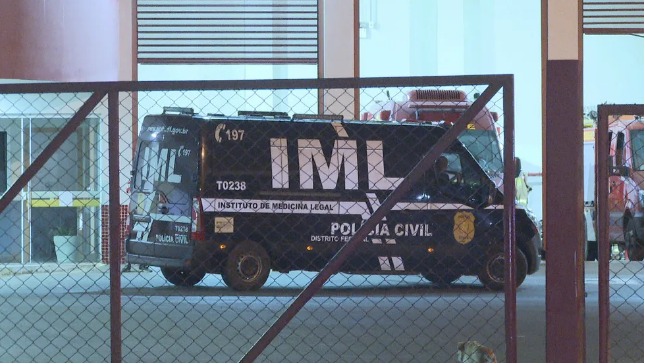 Carro do IML