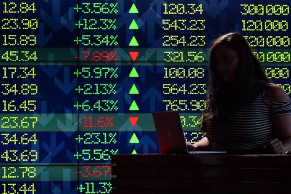 imagem colorida pregao bolsa de valores