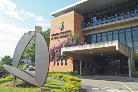 Foto colorida da Câmara Municipal de Belo Horizonte - Metrópoles