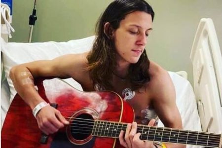 Draven Hatfield usuário de Vaper internado - Metrópoles