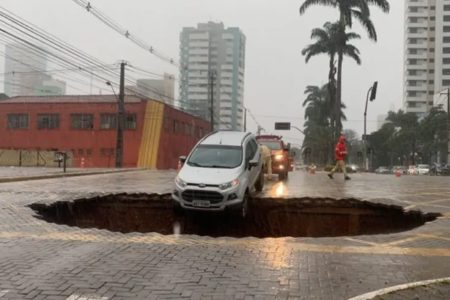 cratera-maringa-parana-metropoles