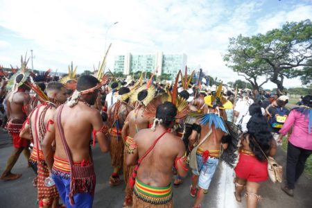 Marcha indígena até o Congresso