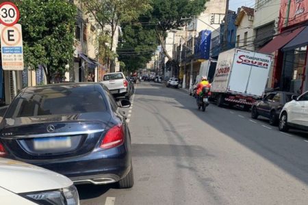 Mercedes-Benz C180 apreendida pela PM na região central de São Paulo