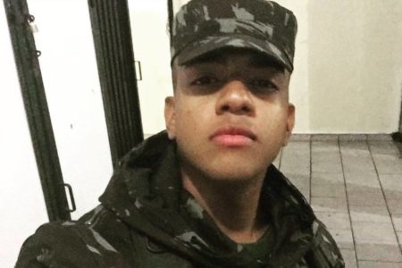 Breno Caraíba, 23 anos, foi espancado por pelo menos dois homens após uma briga no “Baile do Gomes”, festa em Santa Maria