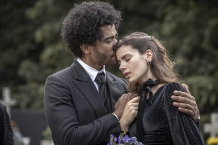 Imagem colorida da novela Amor Perfeito - Metrópoles